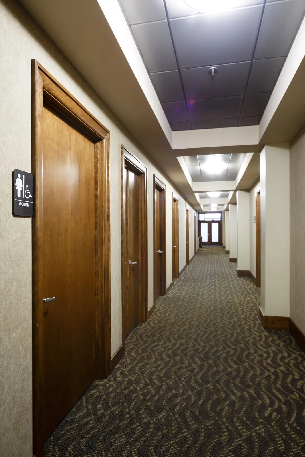 Paramount Office Suites, photo 3 of 5