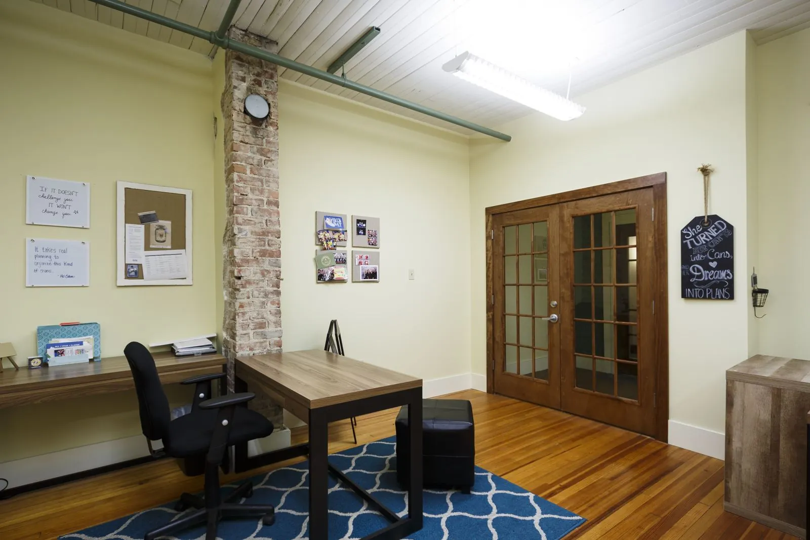 910 Broadway Office Suites, photo 3 of 4