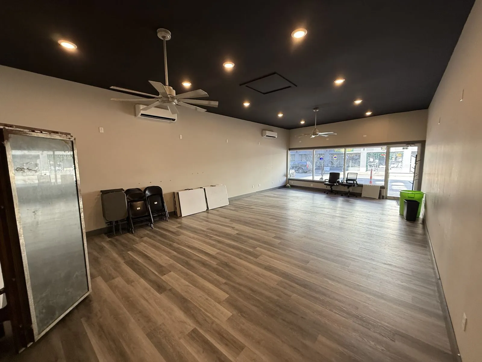 Bayless Building, photo 2 of 6