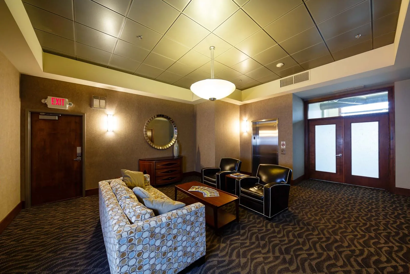 Paramount Office Suites, photo 2 of 5